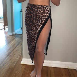Leopard Print Extreme Split Midi Skirt
